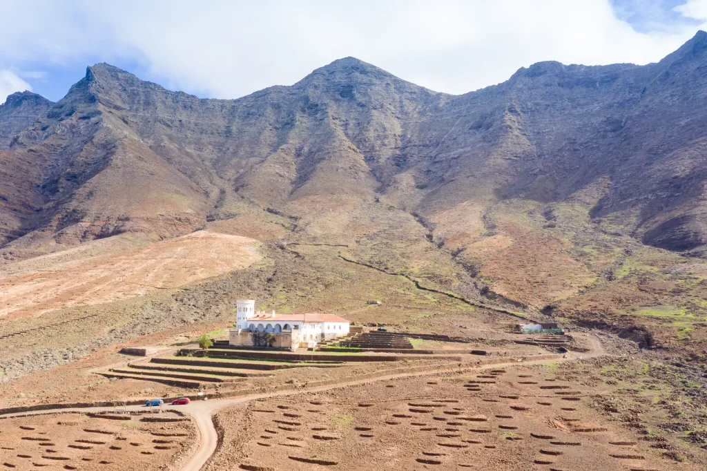 Küste von Fuerteventura als warmes Reiseziel im europäischen Winter