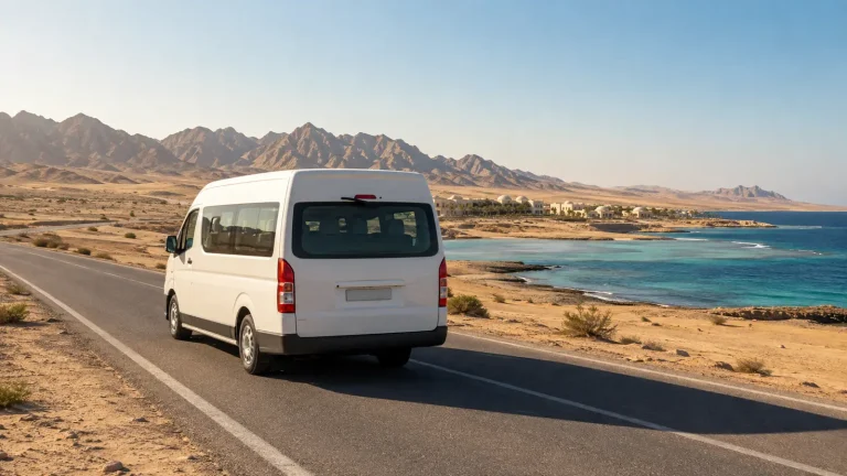 Privattransfer auf der Küstenstraße von Marsa Alam am Roten Meer